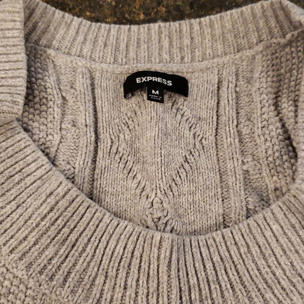 Express Sweater - Picture 3 of 4